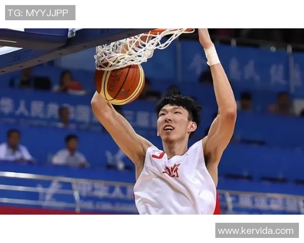 周琦在国际赛场的崛起与挑战：从青涩新秀到篮球巨星的成长之路