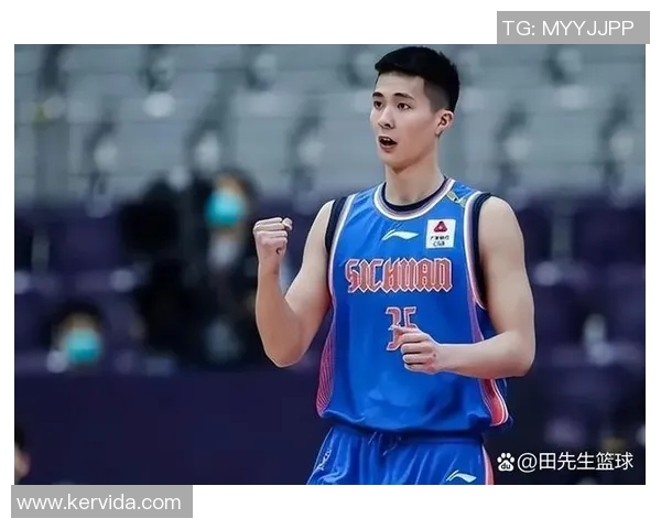 胡明轩的篮球之路：从青涩少年到国家队核心的成长历程